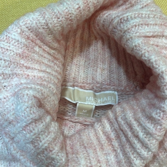 Michael Kors Pink Sweater Size M - Picture 3 of 4